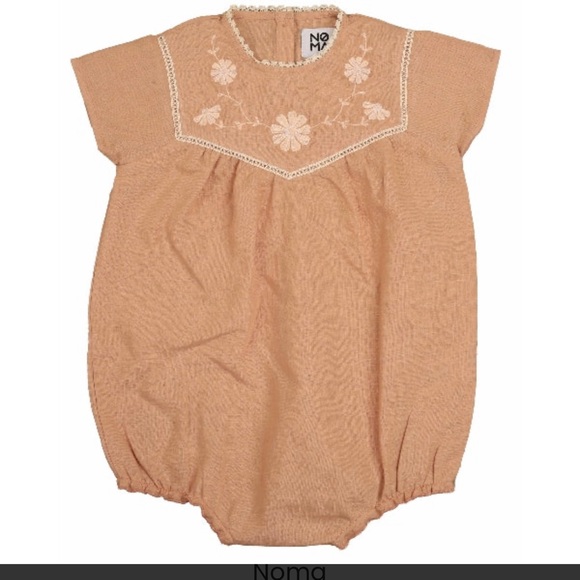 Noma
Noma Peach Embroidered Bib Solid Romper - Picture 1 of 1